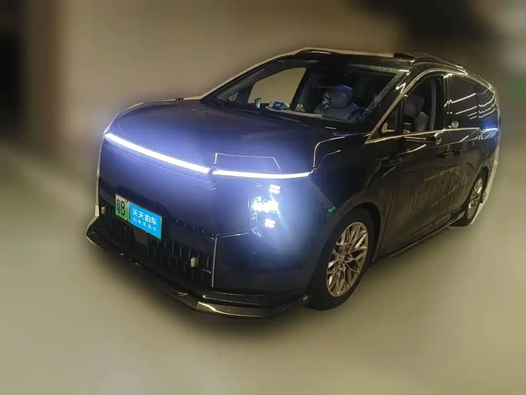 SAIC Maxus Dajia 7