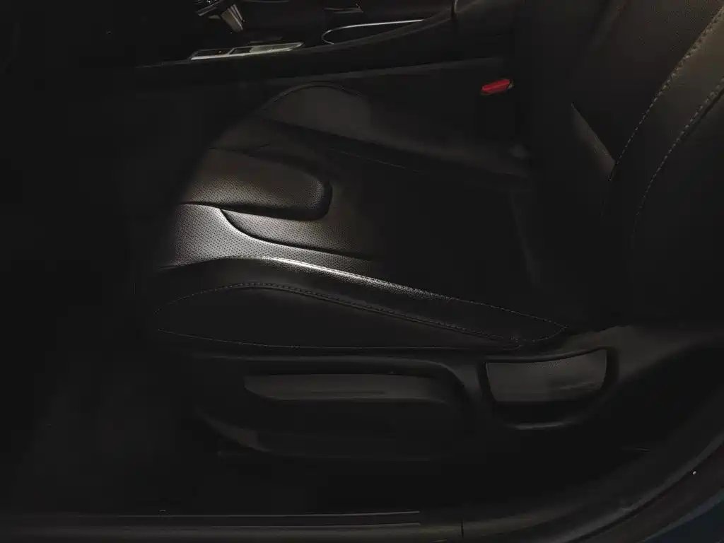 Фото 20 - Hyundai Elantra