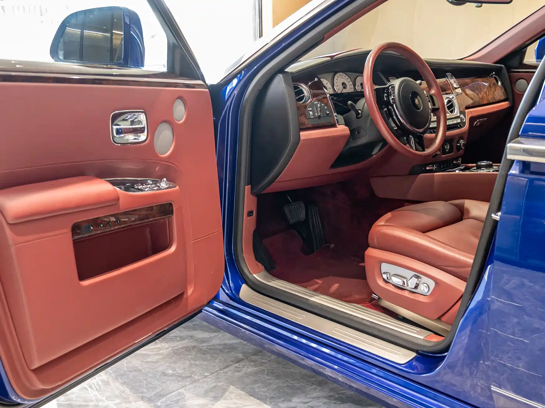 Фото 6 - Rolls-Royce Ghost