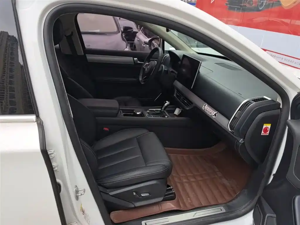 BYD Tang 2018 2.0T Automatic Smart Connection Honor Edition 7-Seater China V фото 24