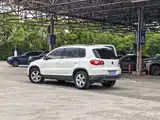 Photo 10 - Volkswagen Tiguan