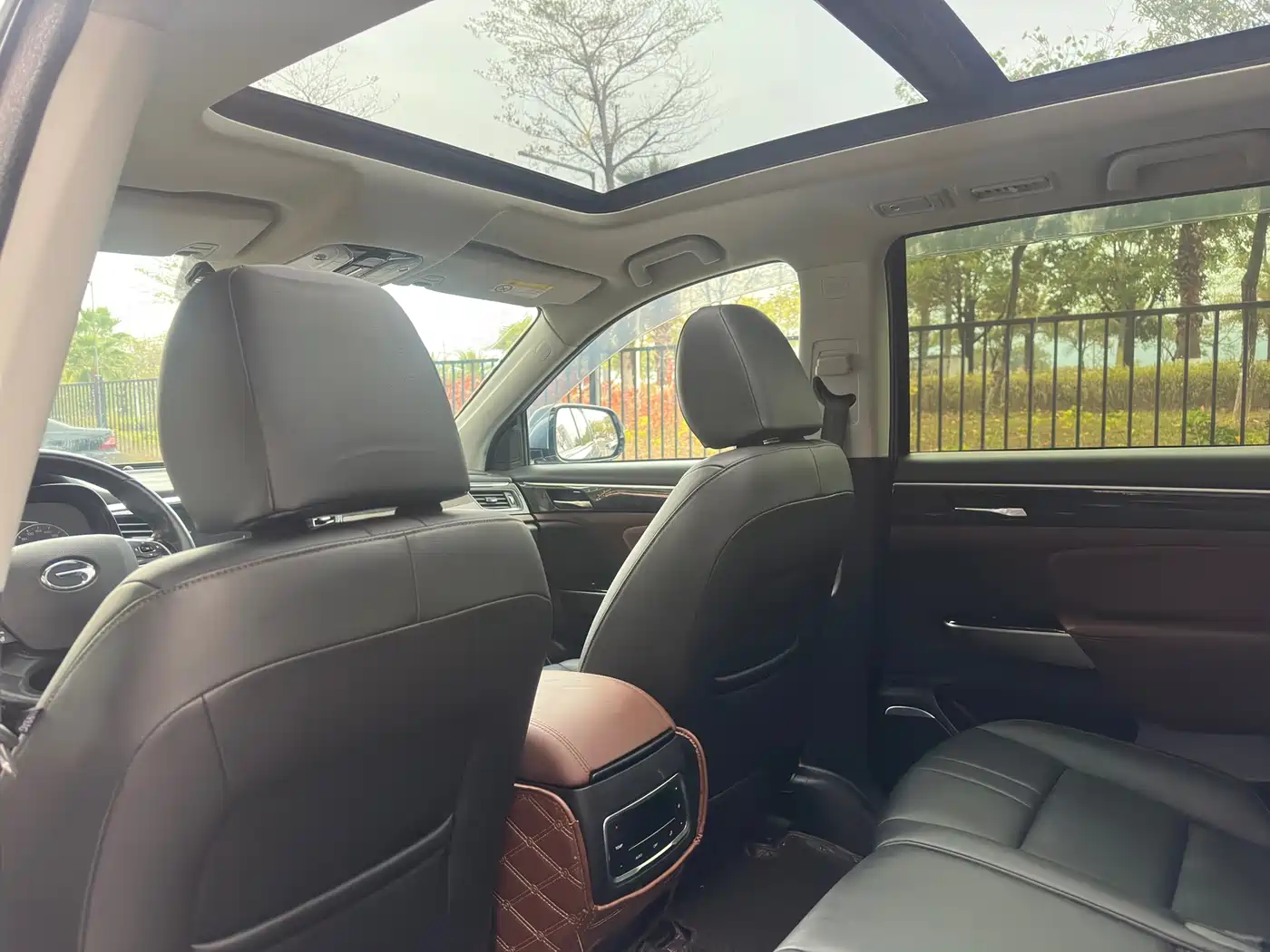 GAC Trumpchi Trumpchi GS8 2017 320T 2WD Luxury Smart Connect (7-seater) фото 15