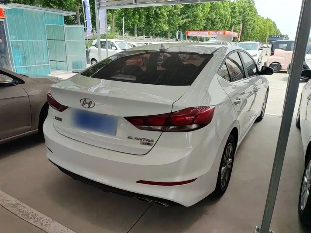 Hyundai Elantra 2016 1.4T DCT Dynamic·Vitality фото 7