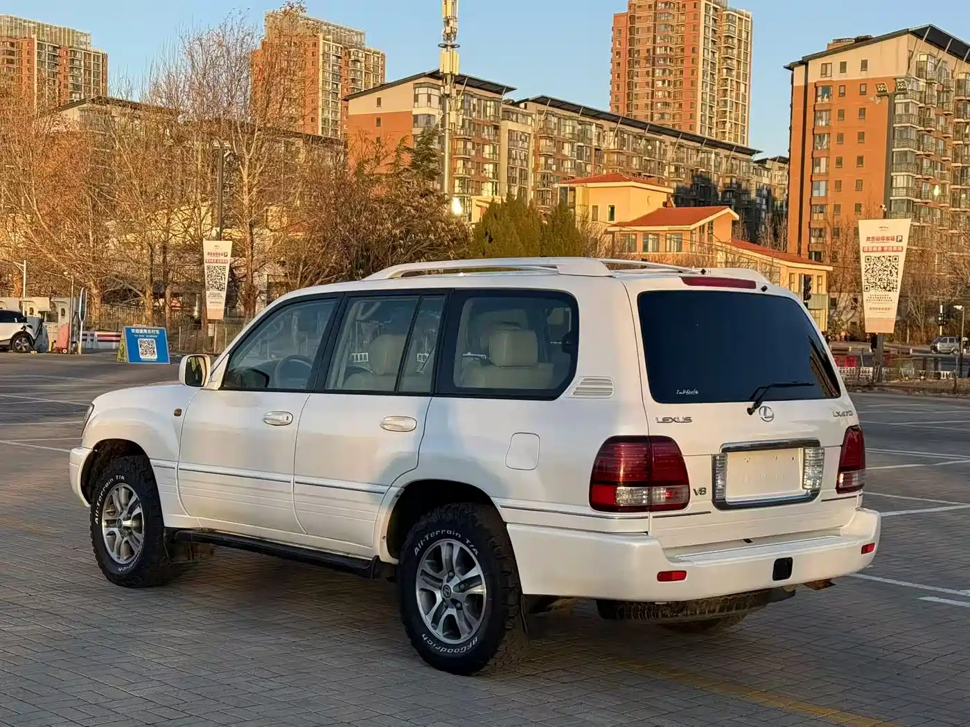 Lexus LX 2005 470 фото 4