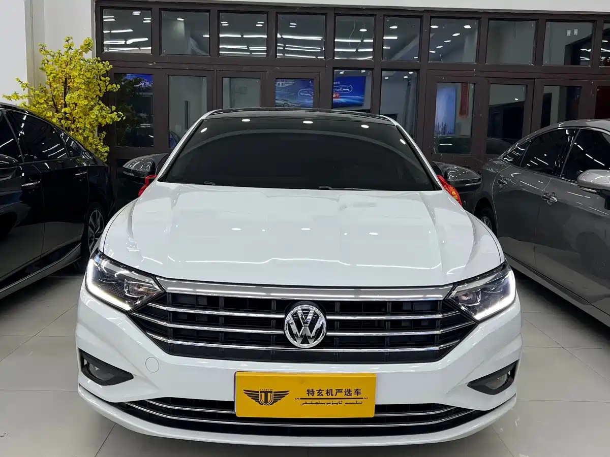 Volkswagen Sagitar 2021 280TSI DSG Comfort Smart Connect Edition фото 2