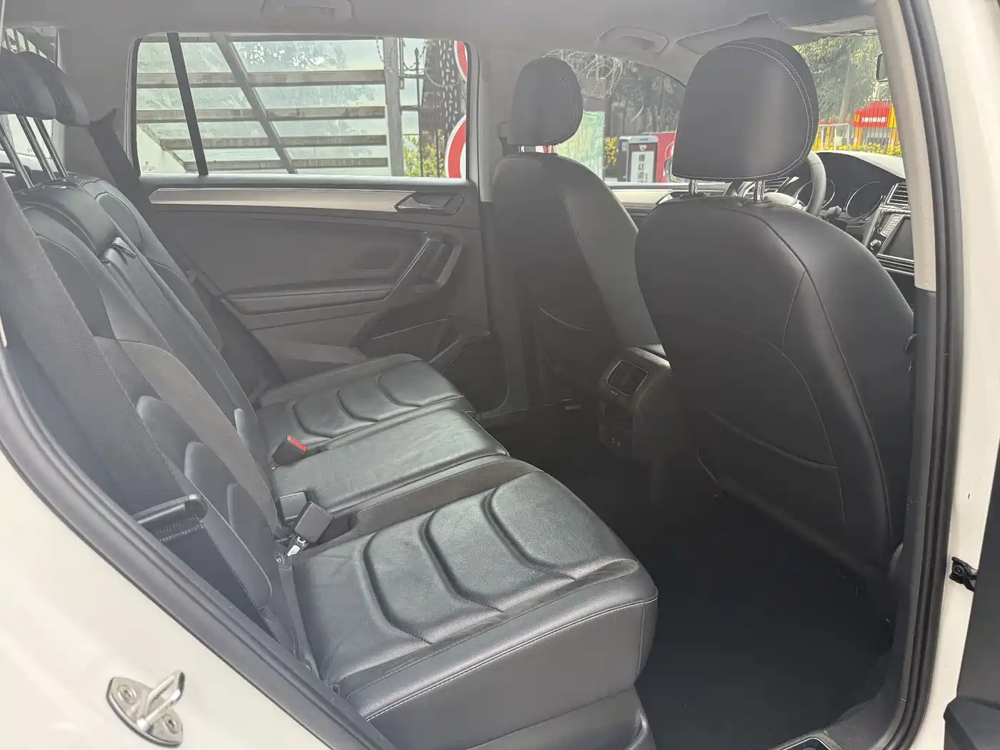 Volkswagen Tiguan L 2018 330TSI Automatic 2WD Comfort Edition фото 16
