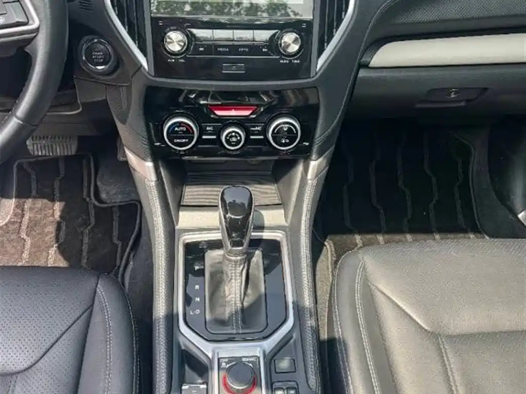 Subaru Forester 2022 2.0i AWD Luxury Edition фото 11