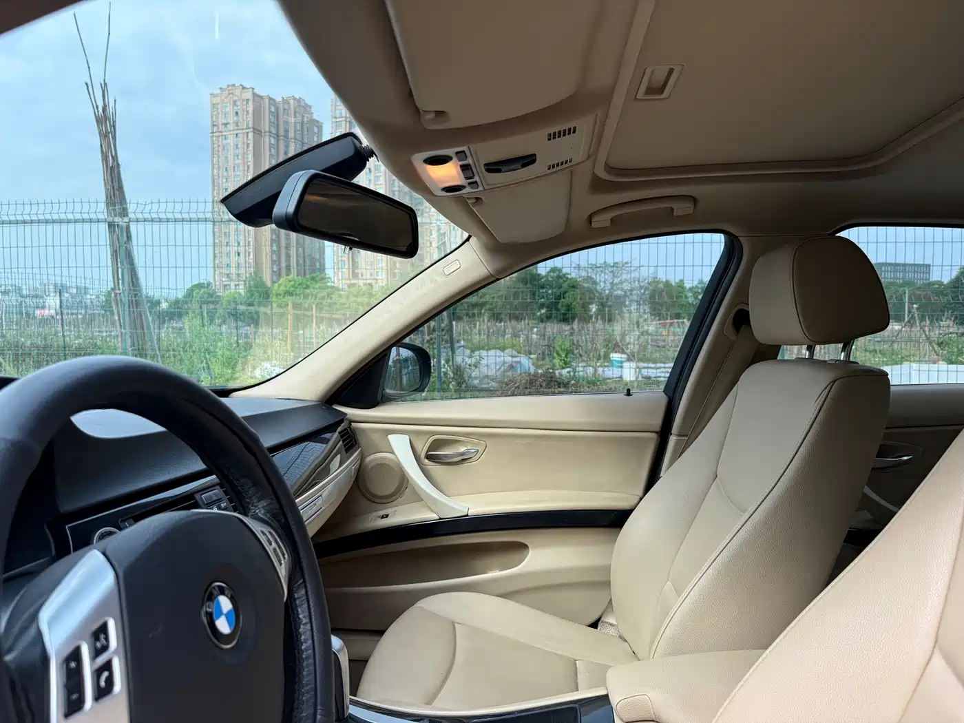 BMW 3 Series (Import) 2012 318i Leading фото 7