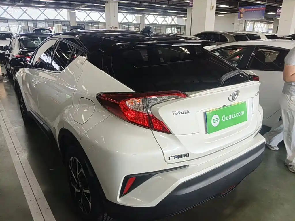 Toyota C-HR 2019 2020 Model 2.0L Leading