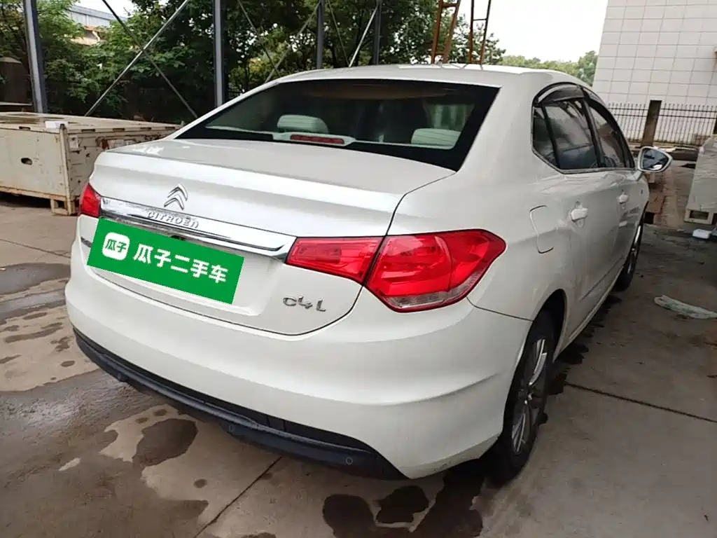 Citroën C4L 2016 2015 1.8L Automatic Leading Edition
