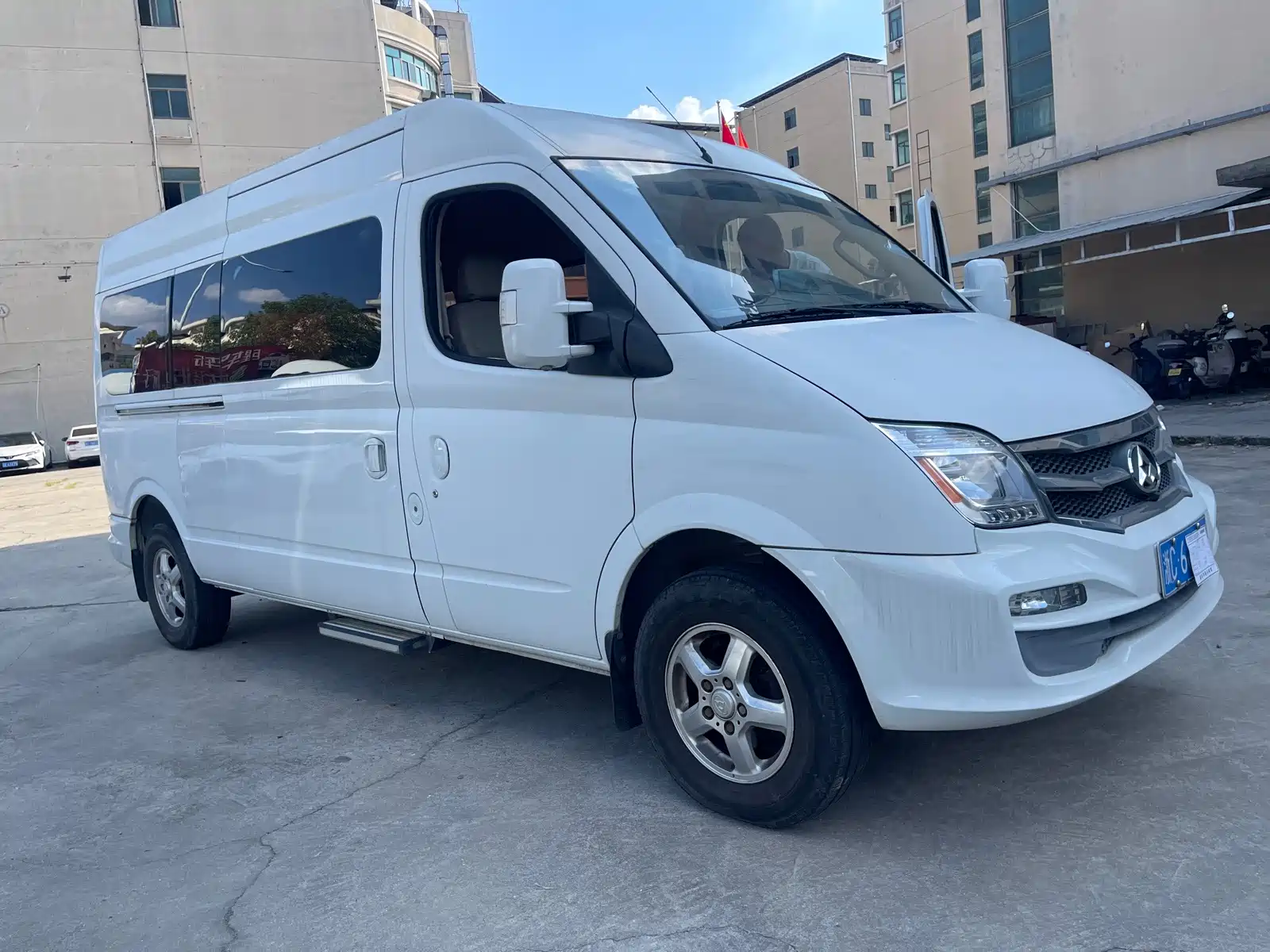 Photo 9 - Maxus Xintu V80