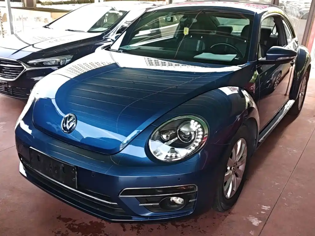 Photo 1 - Volkswagen Beetle
