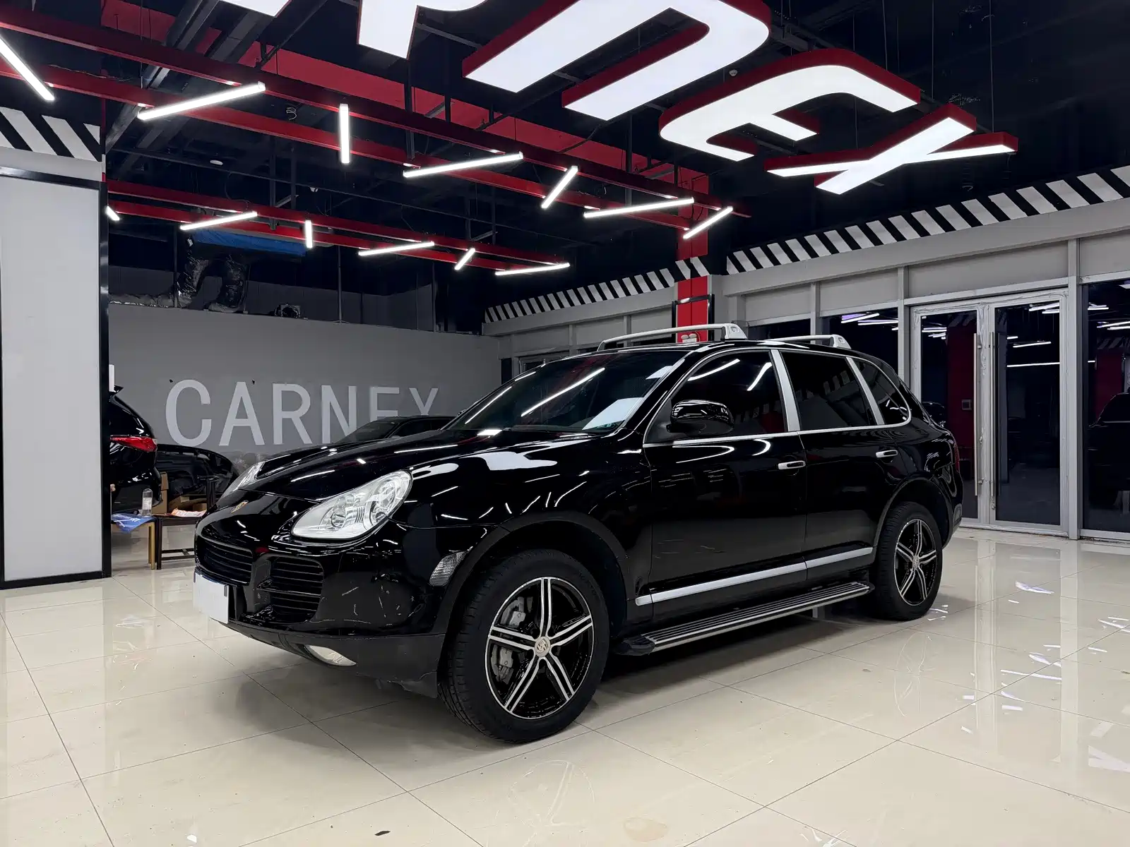 صورة 1 - Porsche Cayenne