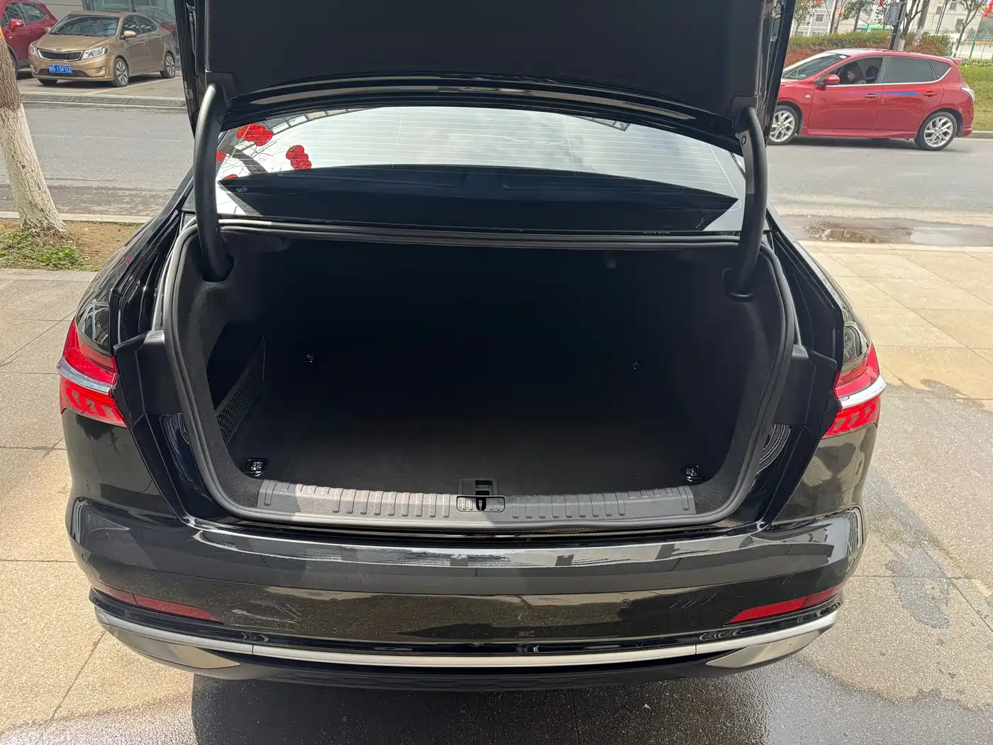 Audi A6L 2023 45 TFSI quattro Premium Dynamic фото 8