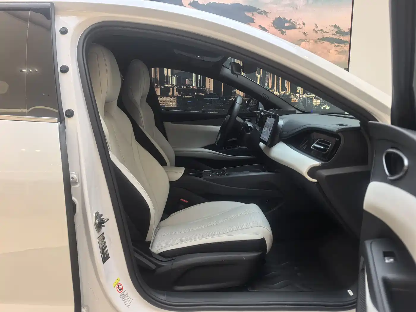 BYD Seal 06 New Energy 2024 DM-i 80KM Luxury фото 10