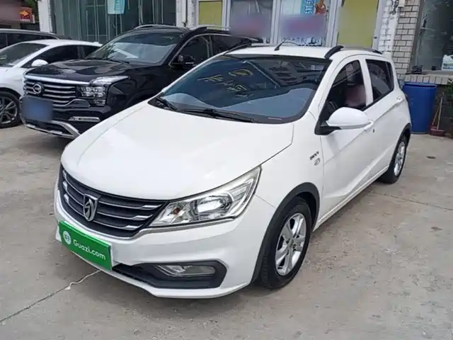 Baojun Baojun 310 2017 1.5L Manual Fashion Edition