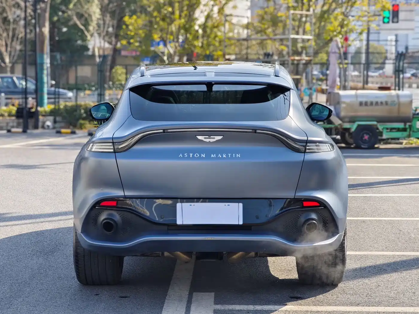 Фото 5 - Aston Martin DBX