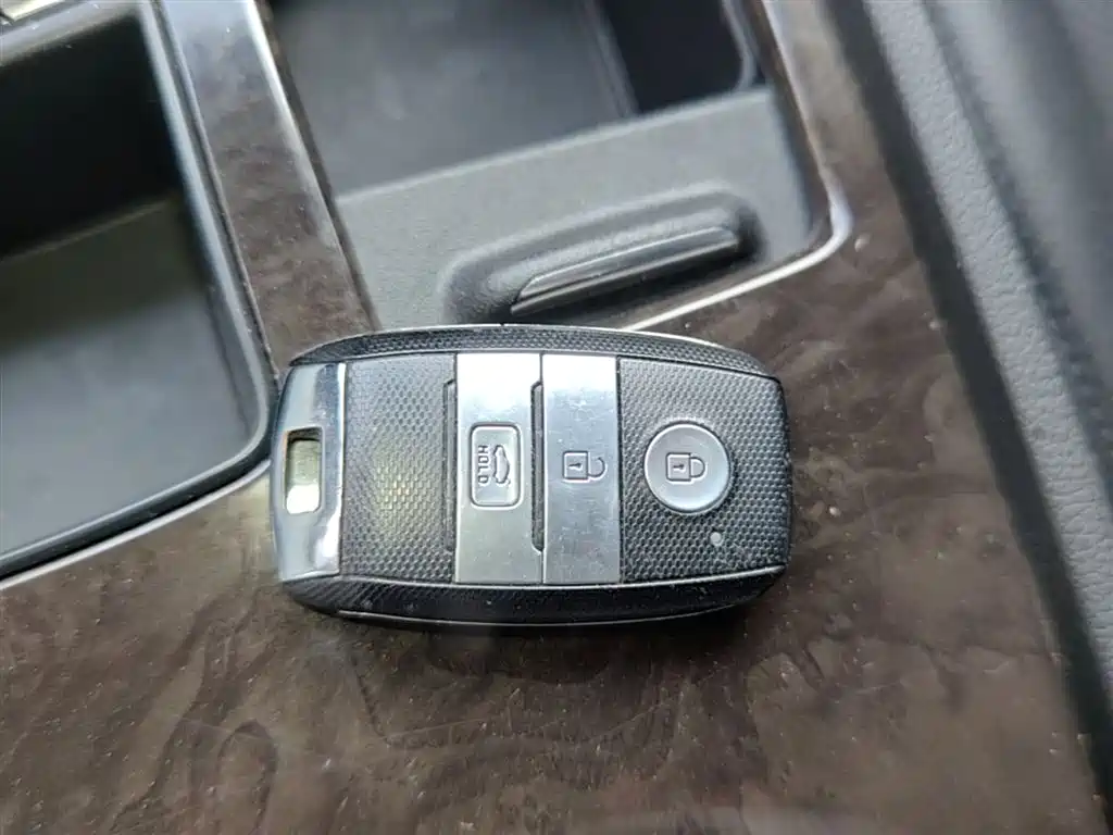 Kia K5 2016 1.6T Automatic LUX фото 9