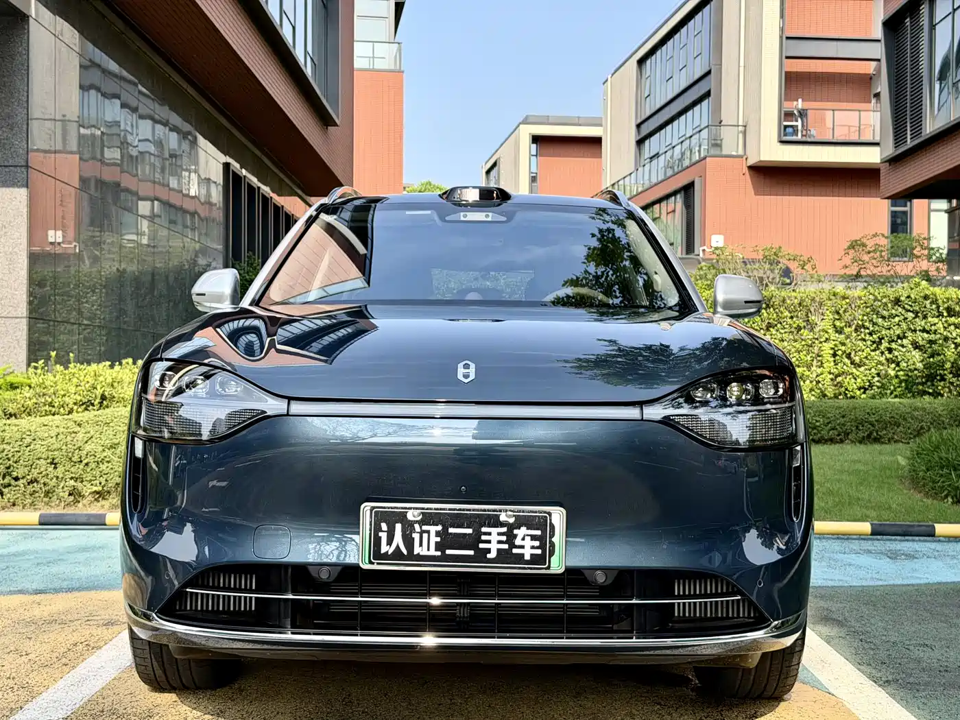 AITO Wenjie AITO M9 2024 Extended Range Max 52kWh 5-Seater фото 2