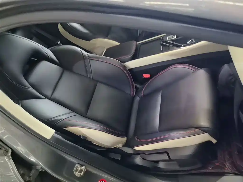 Lynk & Co 02 2018 1.5T DCT 2WD Shine Edition China V фото 25