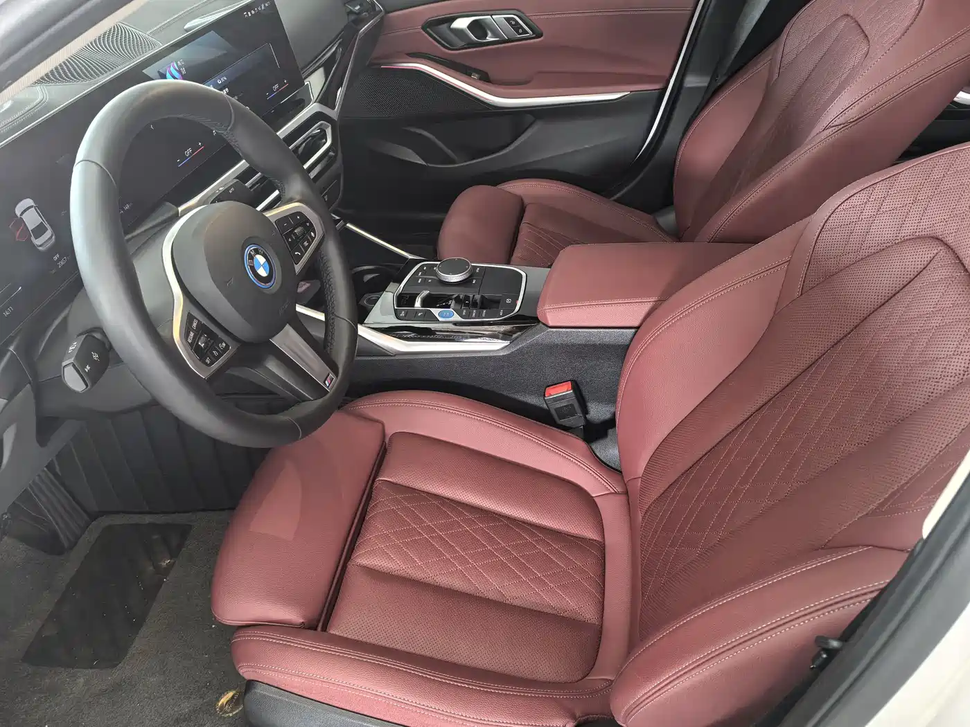 BMW i3 2024 eDrive 35 L фото 4