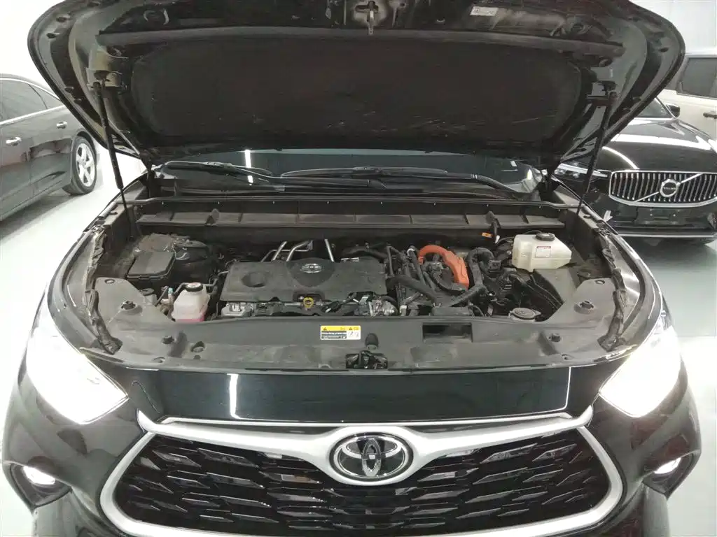 Toyota Highlander 2024 2.5L Smart Hybrid 4WD Premium 7-seater фото 16