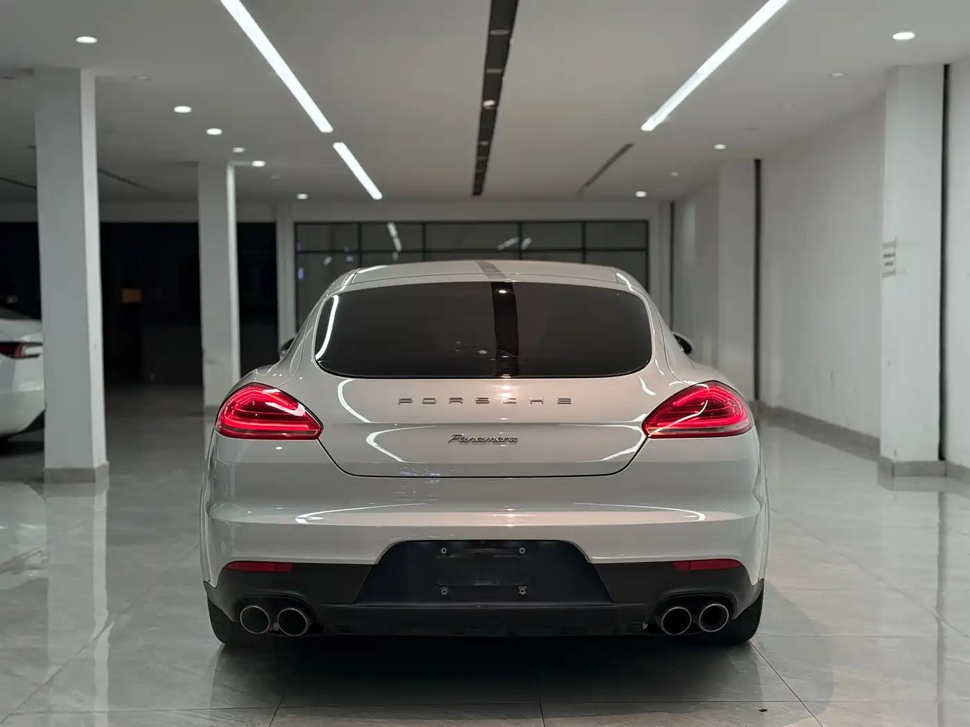 Porsche Panamera 2014 Panamera Executive 3.0T фото 5
