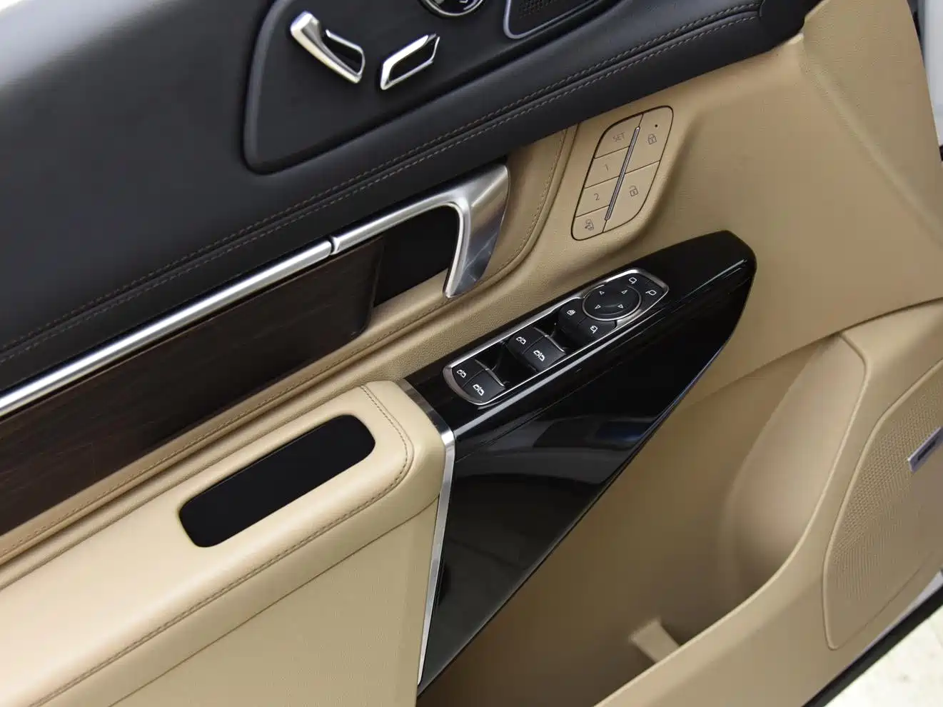 Buick Century 2024 2023 2.0T 7-seater Premium