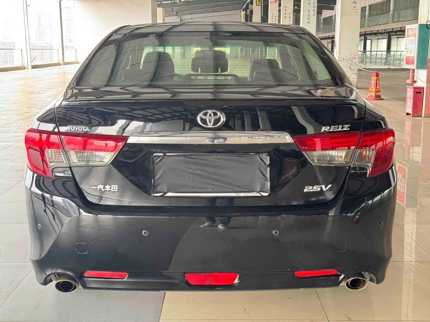 Toyota Reiz 2013 2.5V Premium Edition фото 4