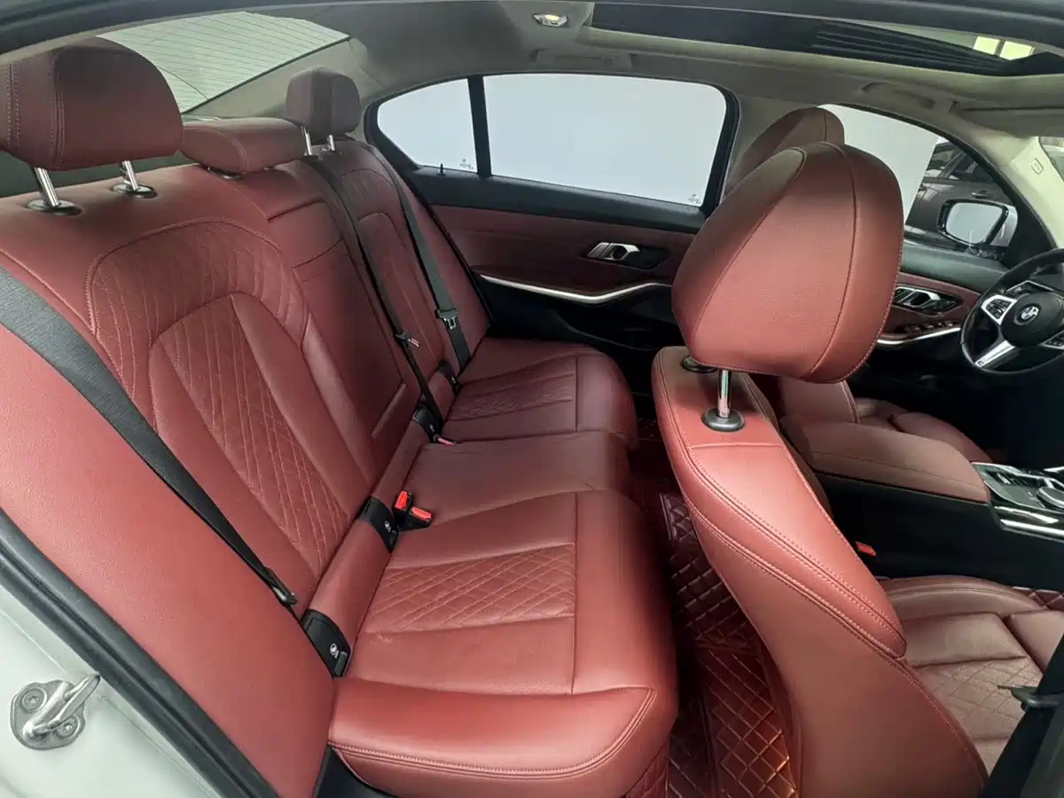 BMW 3 Series 2023 320Li M Sport Package фото 18
