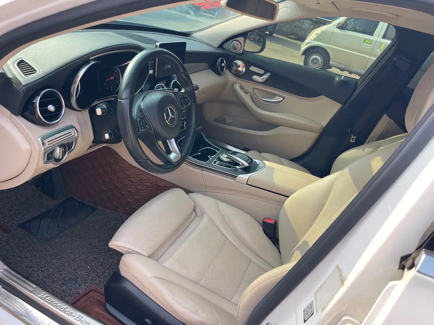 Mercedes-Benz C-Class 2017 C 200 L Sport фото 9