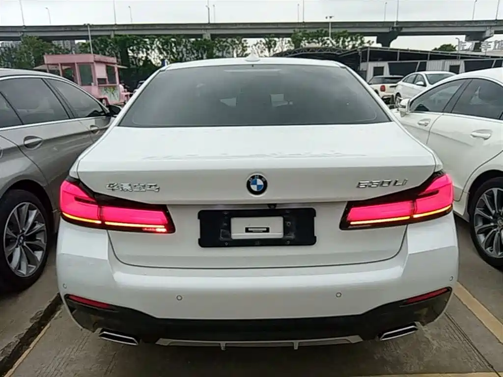 BMW 5 Series 2022 Model Second Facelift 530Li Leading M Sport Package фото 6