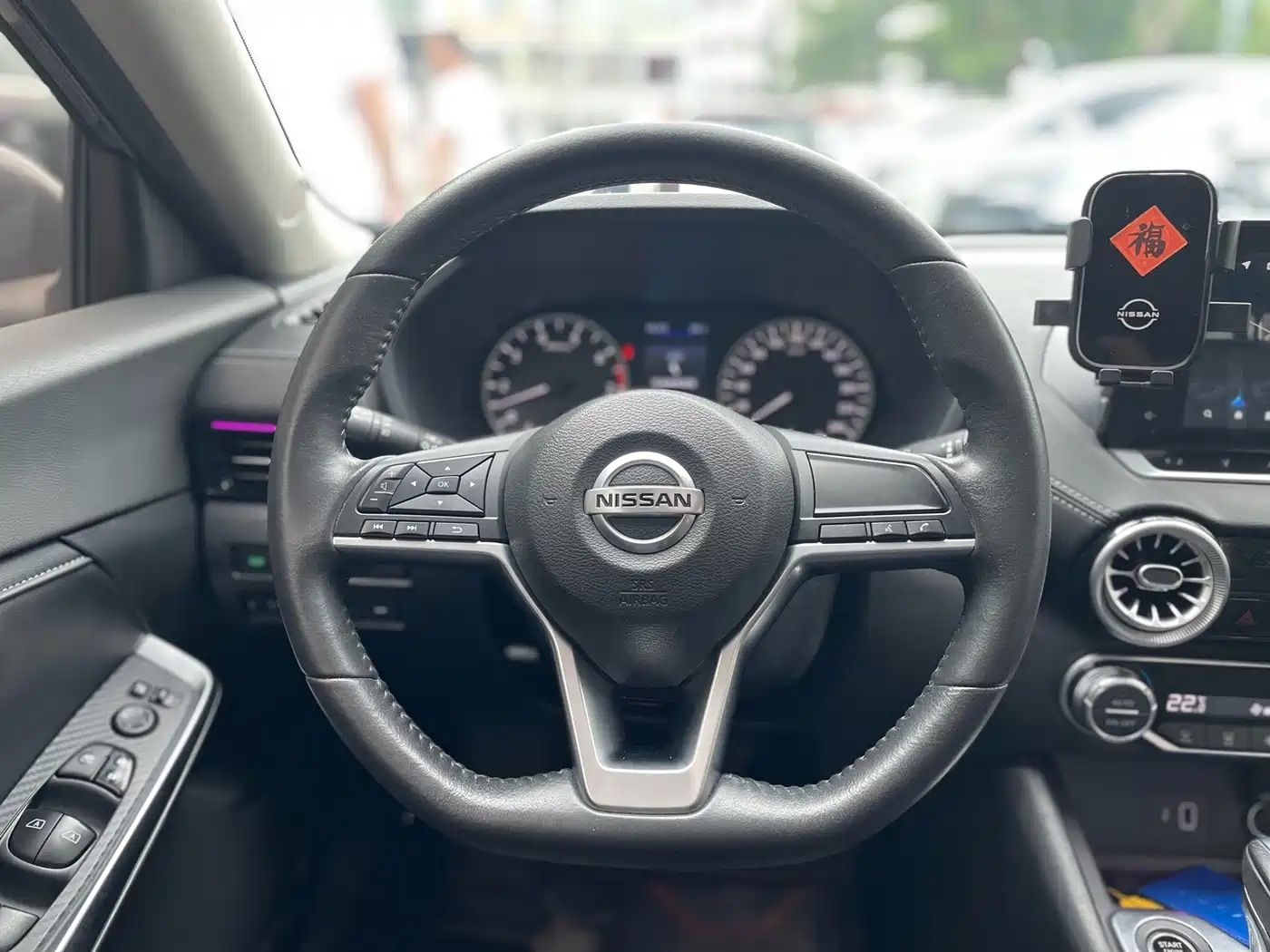 Nissan SYLPHY, миниатюра 8