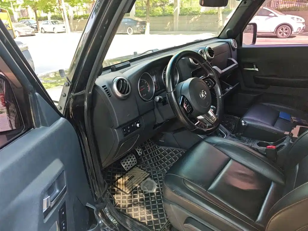 BAIC ORV Beijing Offroad BJ40 2016 Model 40L 2.3T Automatic 4WD Exclusive фото 14