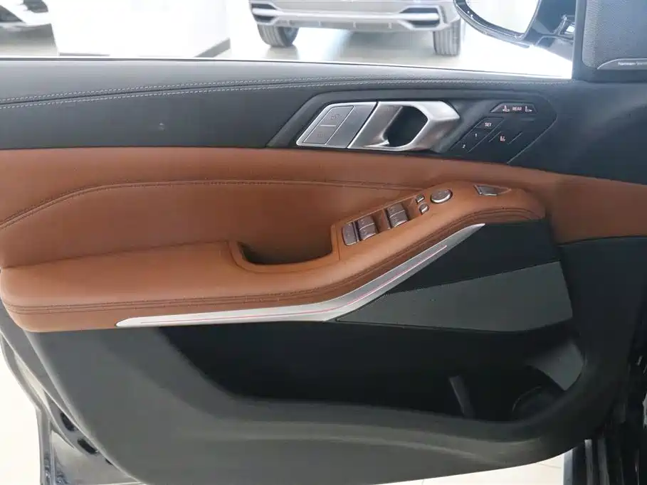 BMW X7 2022 xDrive40i Exclusive M Sport Package фото 14