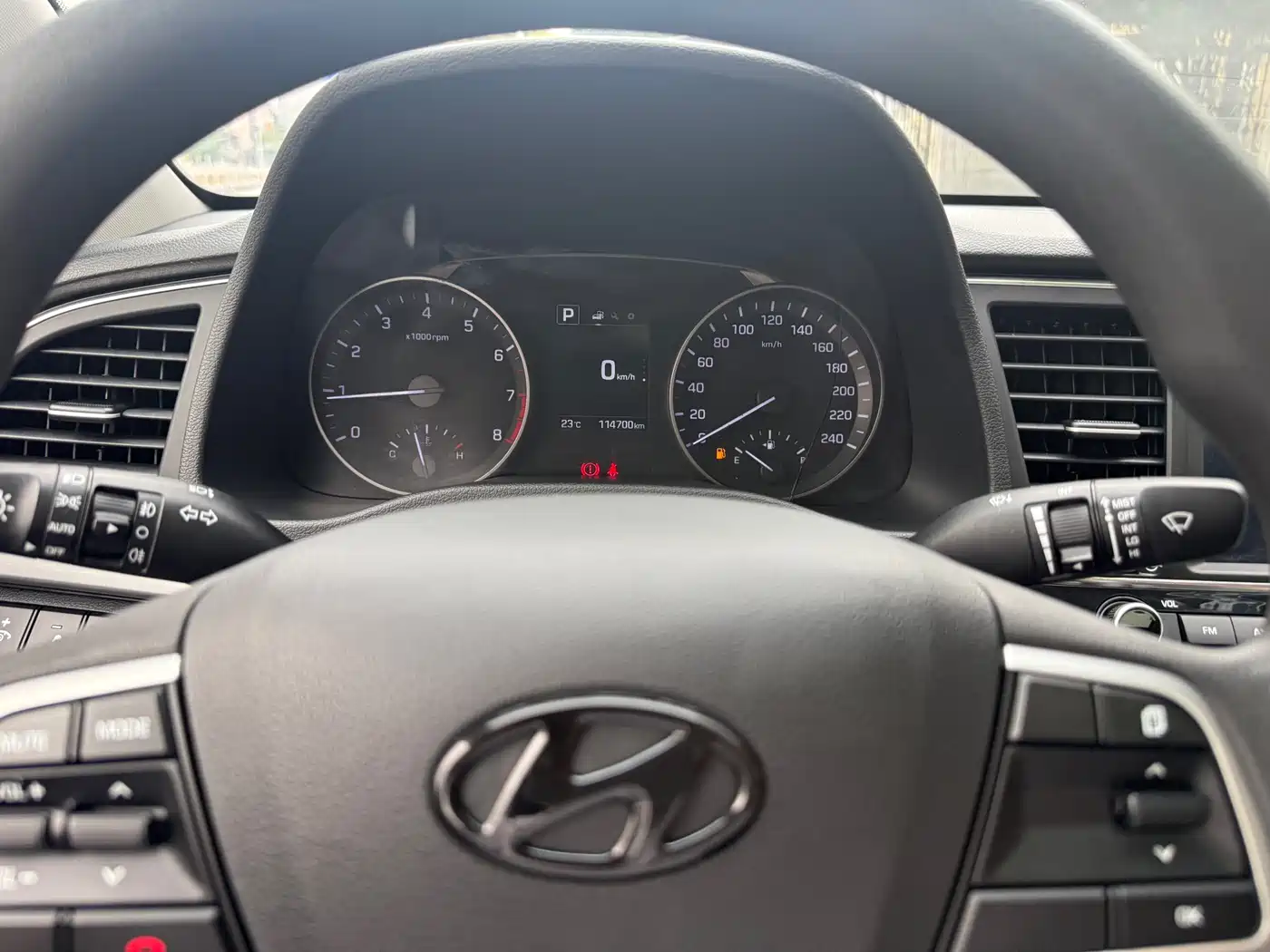 Hyundai Elantra 2016 Model 1.6L Automatic Smart Elite фото 11