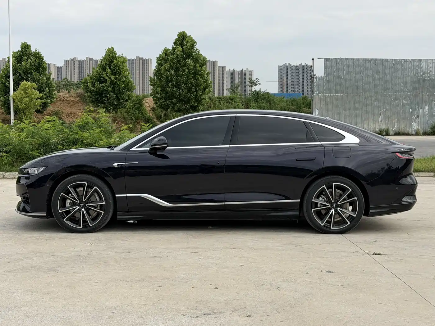 Voyah Auto VOYAH Zhuiguang 2024 PHEV AWD Ultra Long Range Flagship фото 4