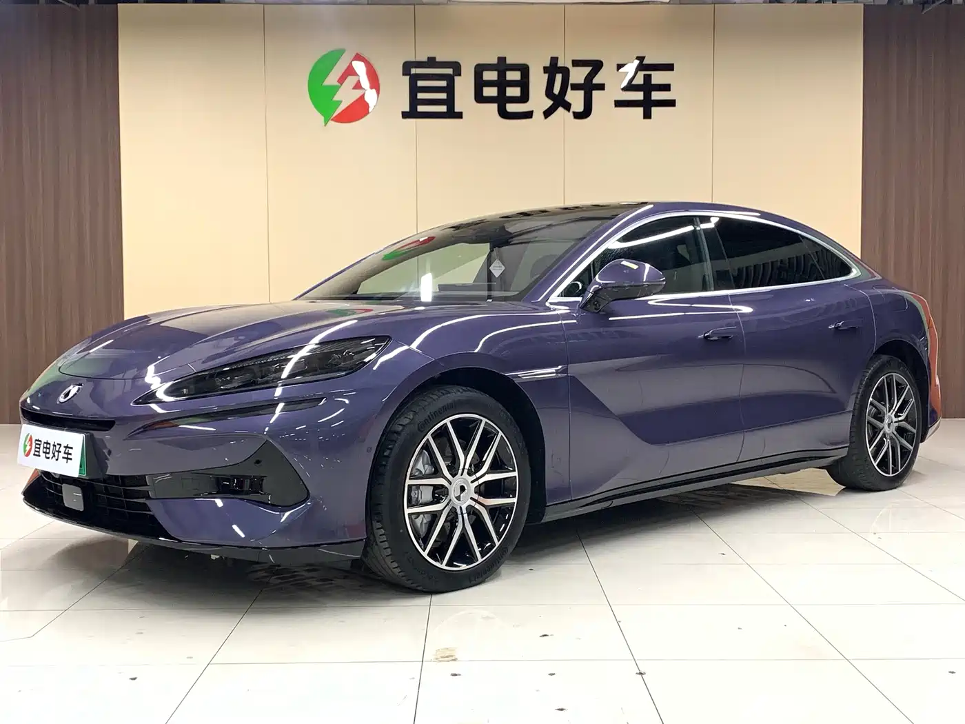 Denza Z9 2024 Model 1100km AWD Max Edition