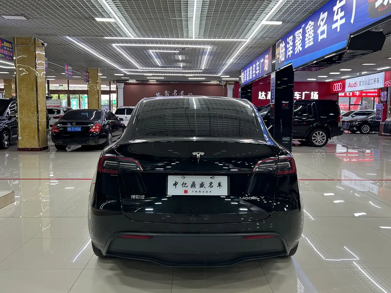 Фото 11 - Tesla Model Y