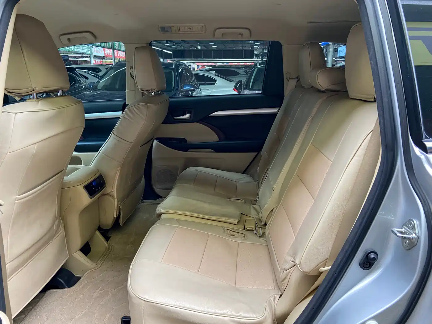 Toyota Highlander 2017 2.0T 4WD Elite 7-Seater фото 11