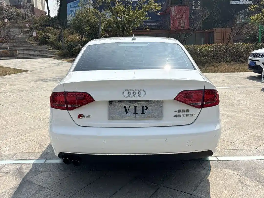 Audi A4L 2010 2010 2.0 TFSI Comfort