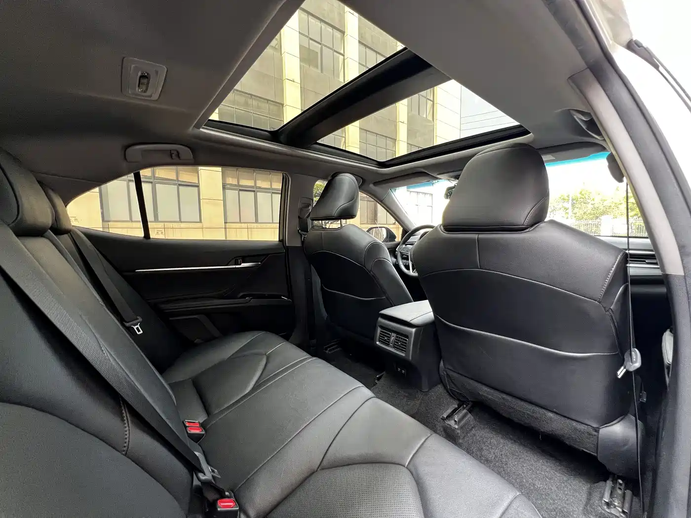 Toyota Camry 2019 2.5G Luxury Edition China VI фото 9