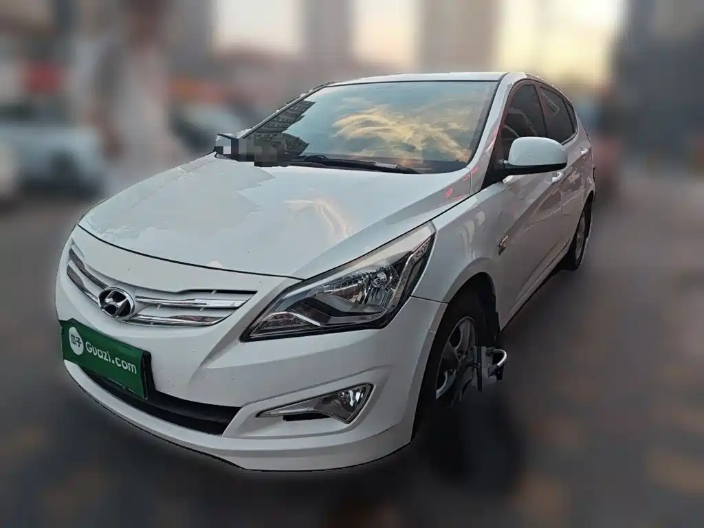 Hyundai Reina 2015 2014 Model 1.4L Automatic GLX