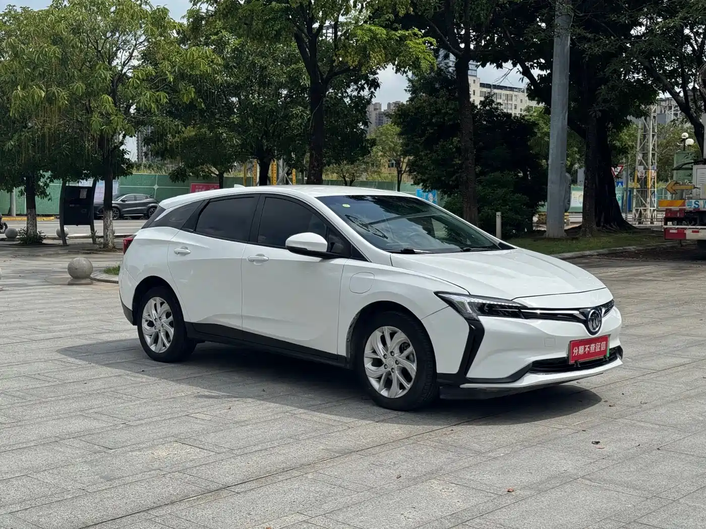 Фото 3 - Buick Velite 6