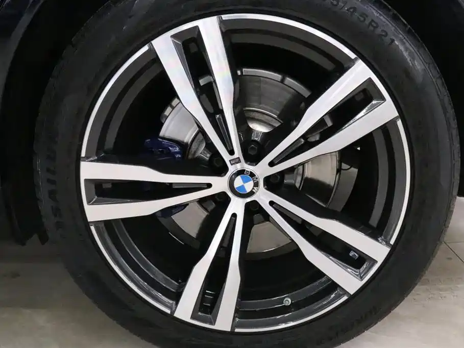 BMW X7 2022 xDrive40i Exclusive M Sport Package фото 24