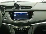 Photo 12 - Cadillac XT5