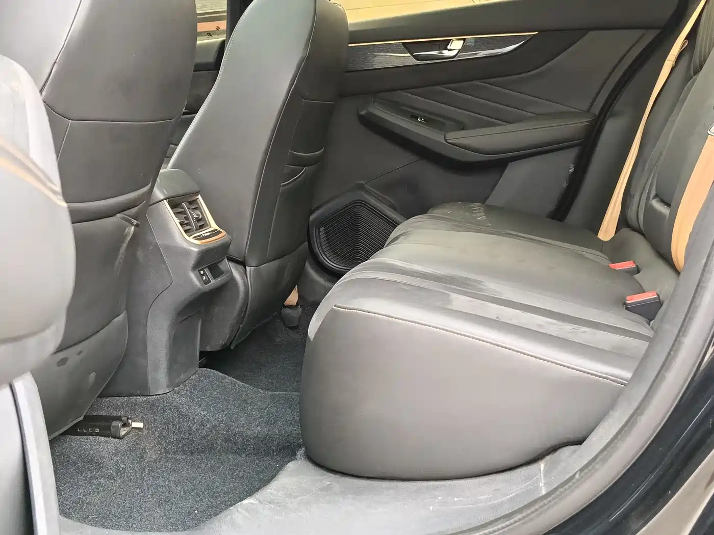 DONGFENG YI HYUN MAX