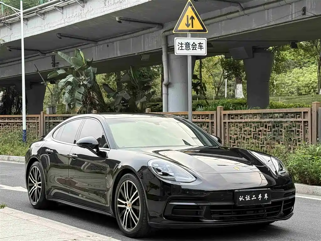 Porsche Panamera 2017 Panamera 3.0T фото 11