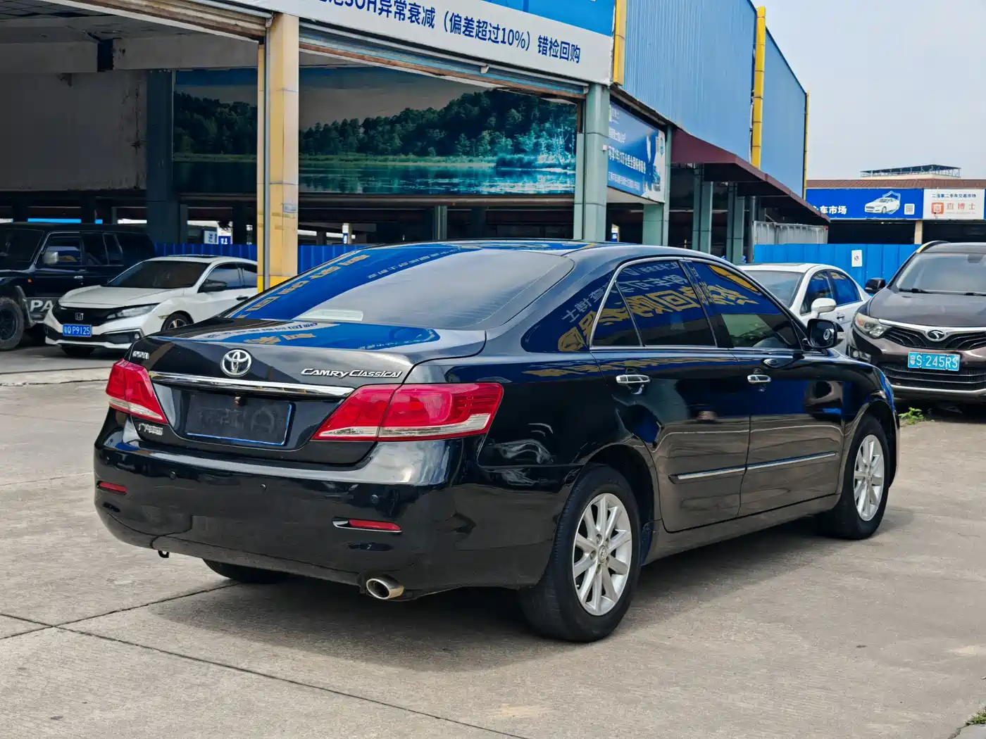 Toyota Camry 2013 200E Classic Elite Edition фото 6