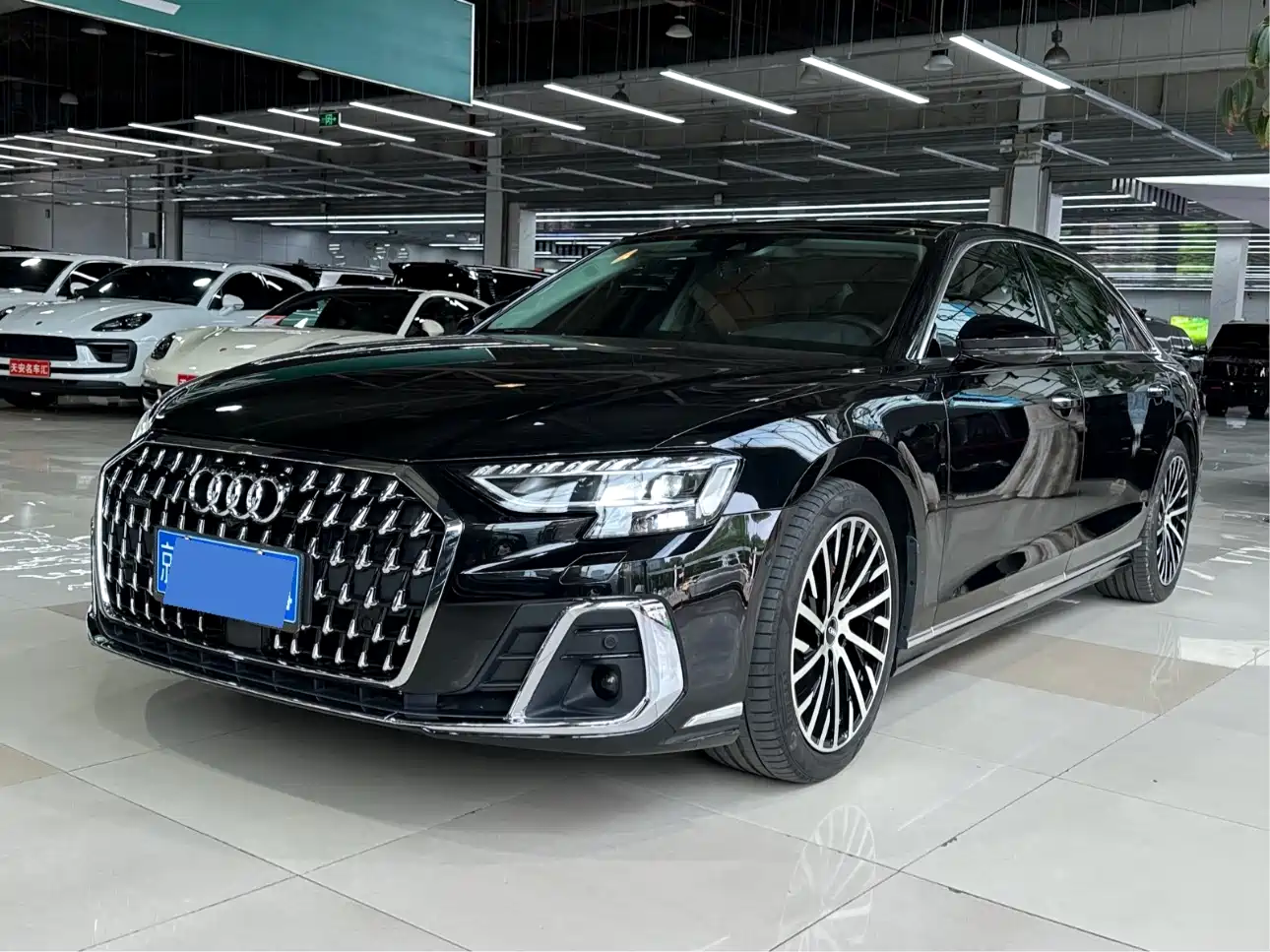 Audi A8 2023 A8L 50 TFSI quattro Premium